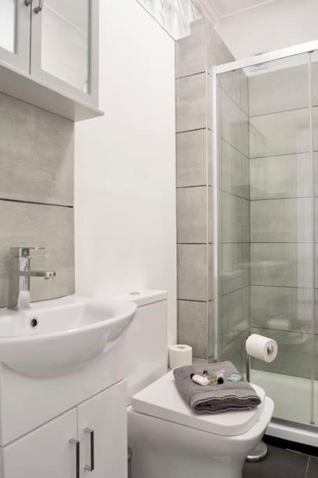 Penarth/Cardiff Bay: Deluxe Flat: 10 Mins To City! 외부 사진