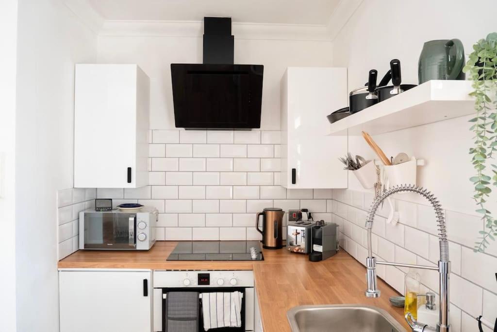 Penarth/Cardiff Bay: Deluxe Flat: 10 Mins To City! 외부 사진